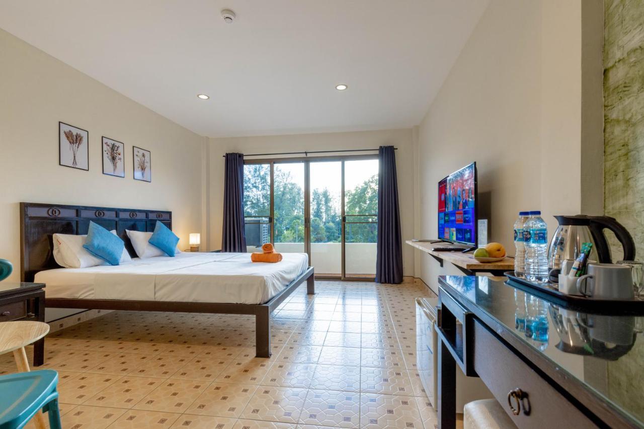 Club22 Kamala Suites, カマラビーチ エクステリア 写真
