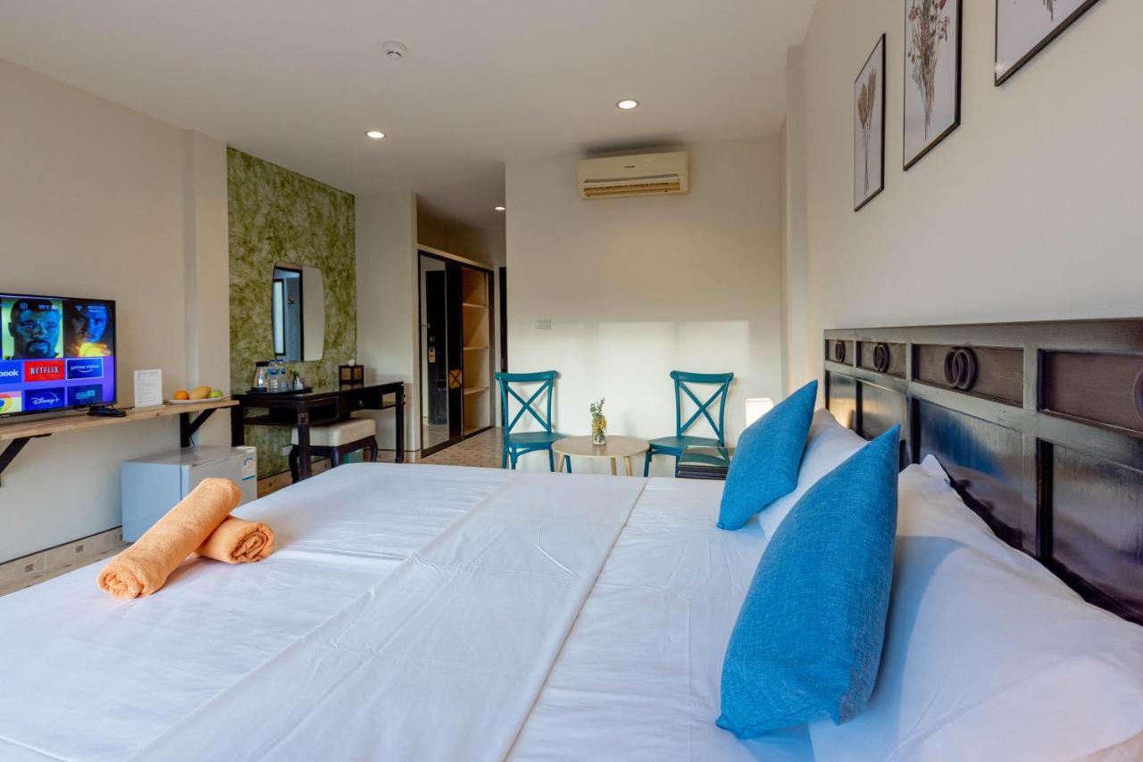 Club22 Kamala Suites, カマラビーチ エクステリア 写真