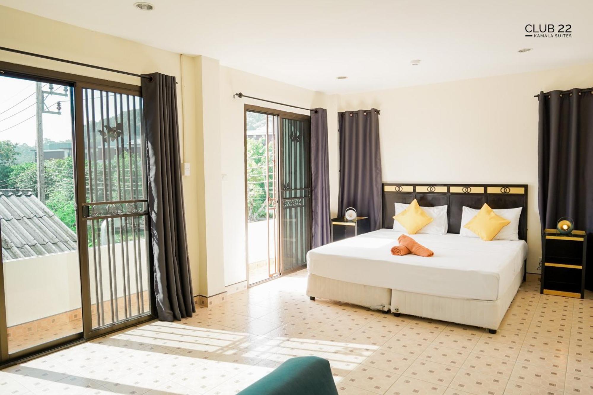 Club22 Kamala Suites, カマラビーチ エクステリア 写真